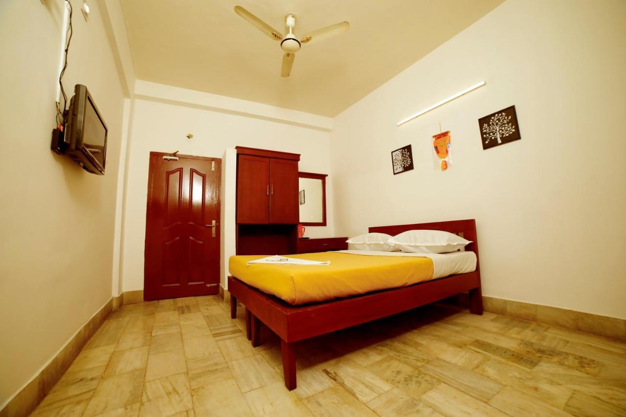 Kairali Tourist Home Guruvāyūr Esterno foto