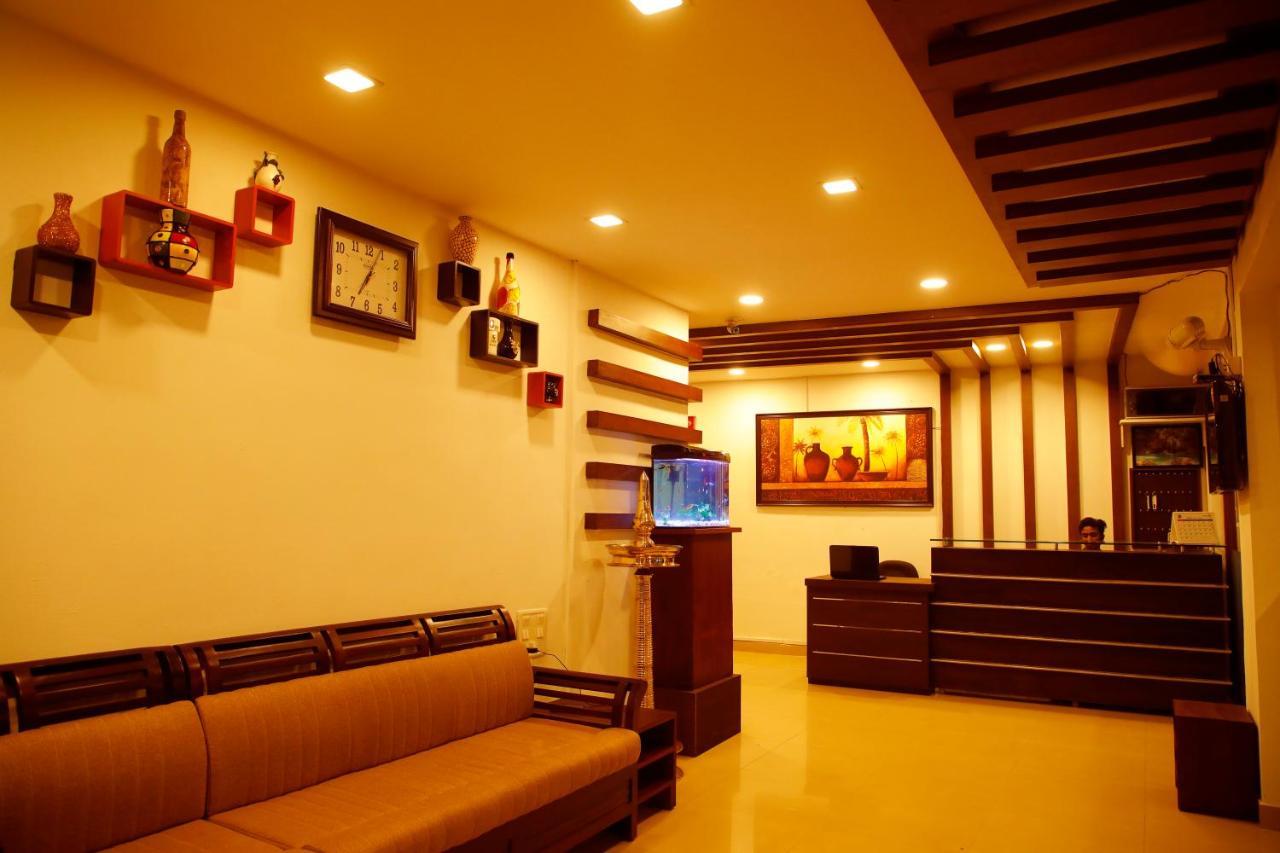 Kairali Tourist Home Guruvāyūr Esterno foto