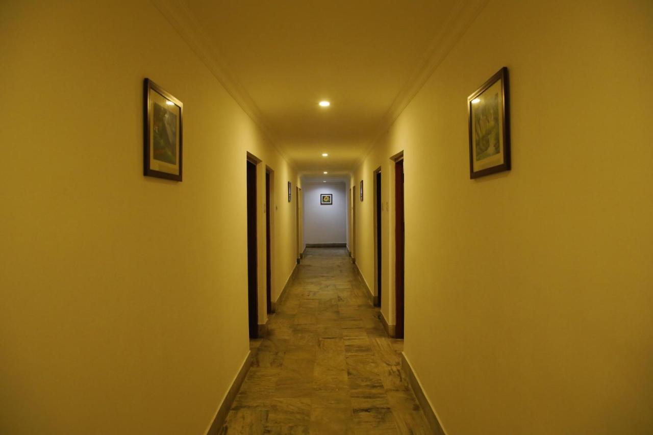 Kairali Tourist Home Guruvāyūr Esterno foto