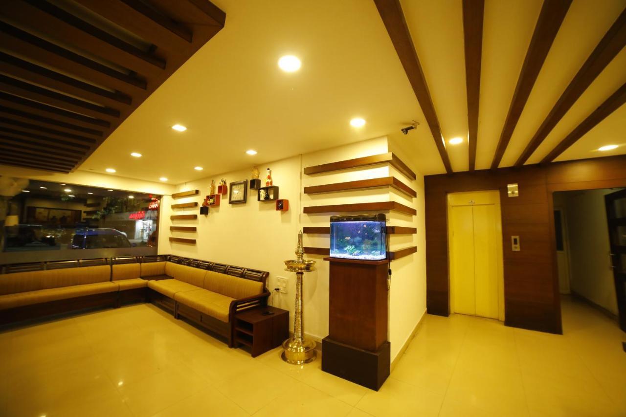 Kairali Tourist Home Guruvāyūr Esterno foto